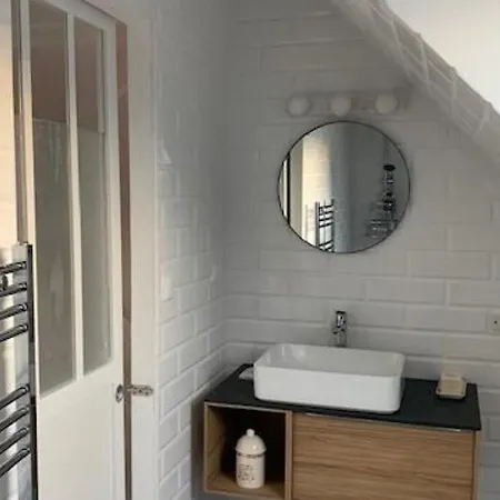 Casa vacanze Le Mans, 4 Pièces, 6 Personnes - Fr-1-410-362 *